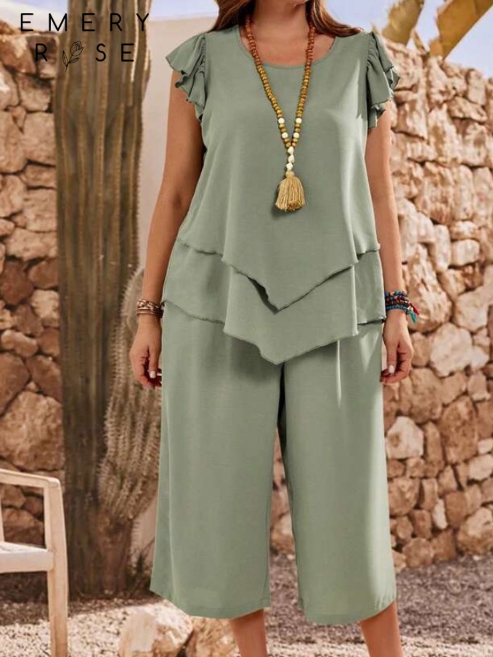 Emery Rose Sage Green Wide-Leg Crop Pants Set - Women